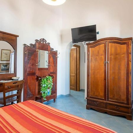 Casa Vacanza Artemis ลีปารี ภายนอก รูปภาพ