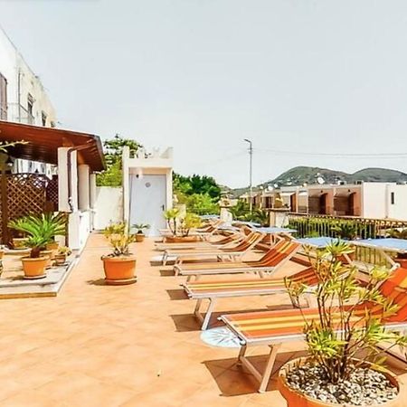 Casa Vacanza Artemis ลีปารี ภายนอก รูปภาพ