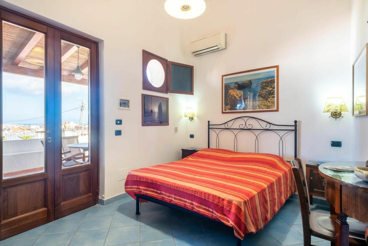 Casa Vacanza Artemis ลีปารี ภายนอก รูปภาพ