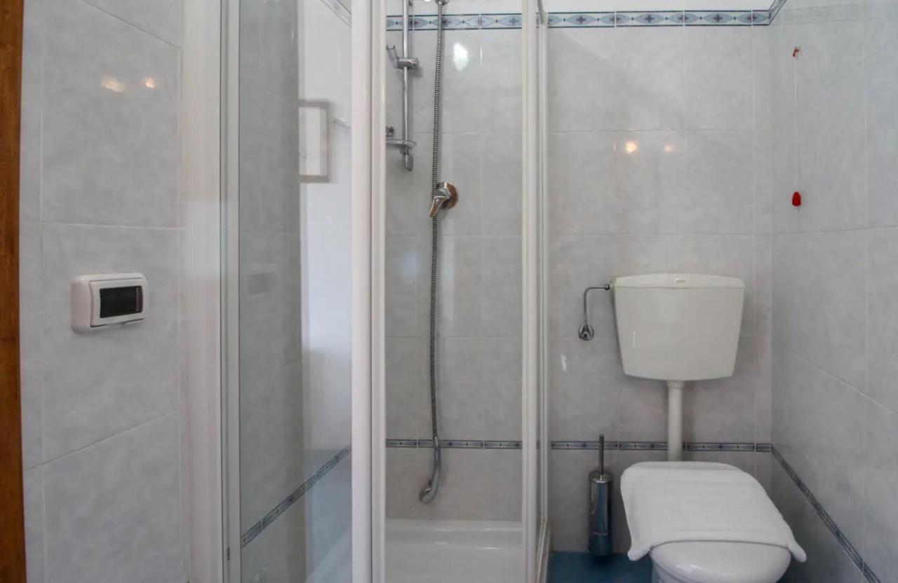 Casa Vacanza Artemis ลีปารี ภายนอก รูปภาพ