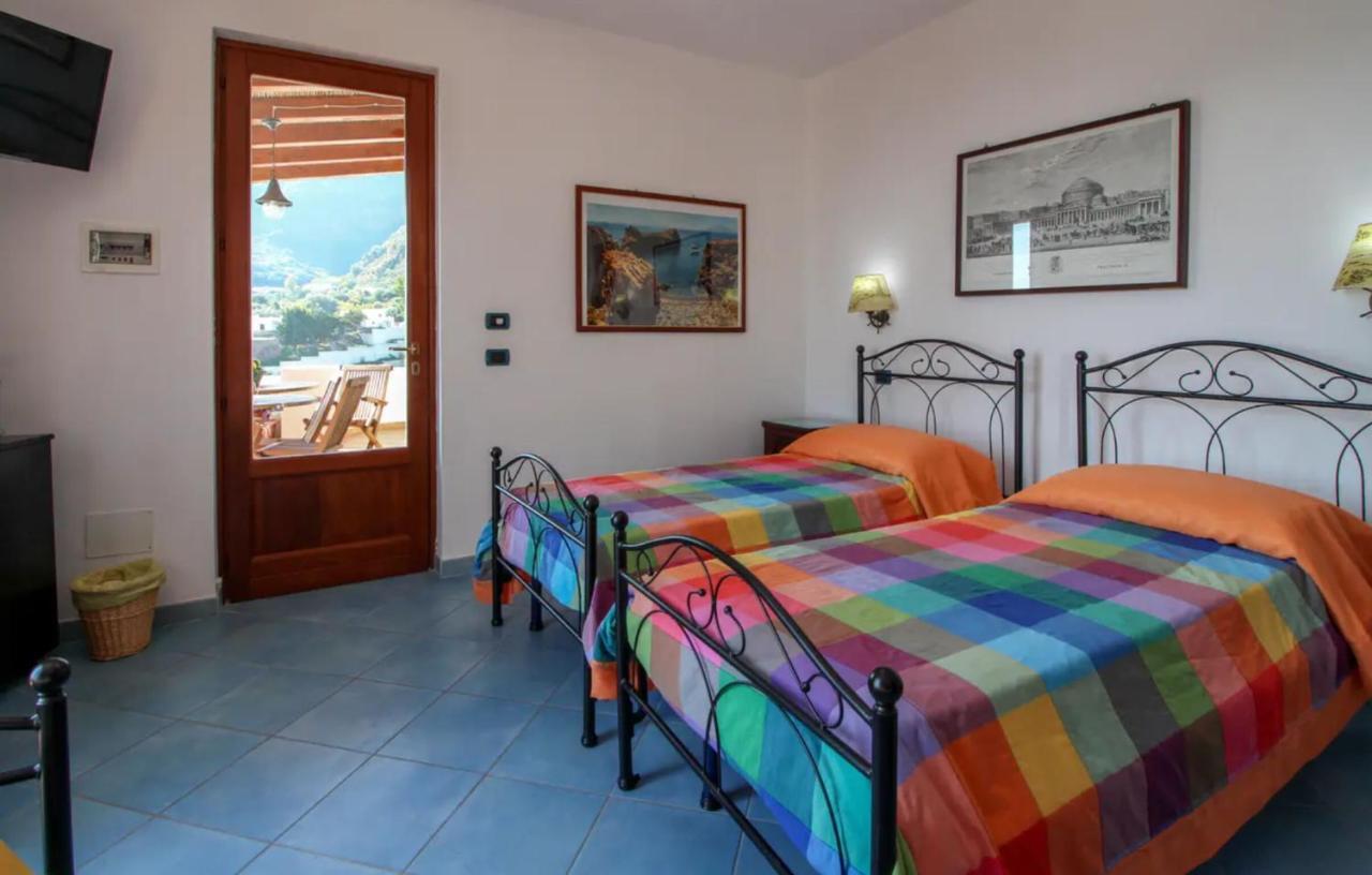 Casa Vacanza Artemis ลีปารี ภายนอก รูปภาพ