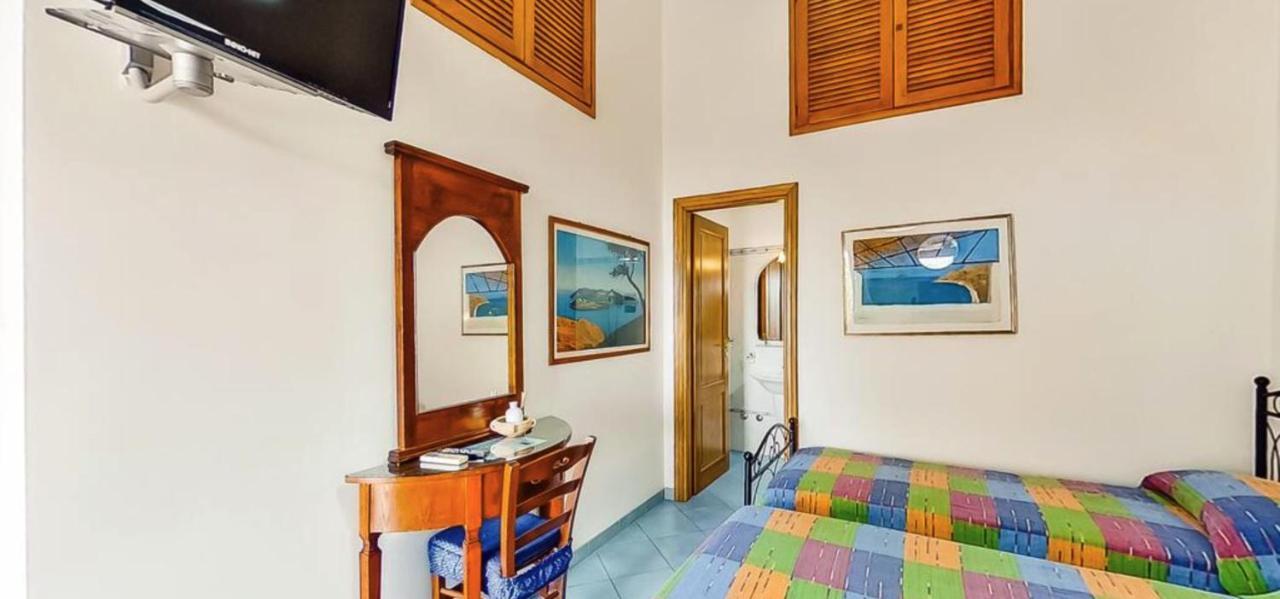Casa Vacanza Artemis ลีปารี ภายนอก รูปภาพ