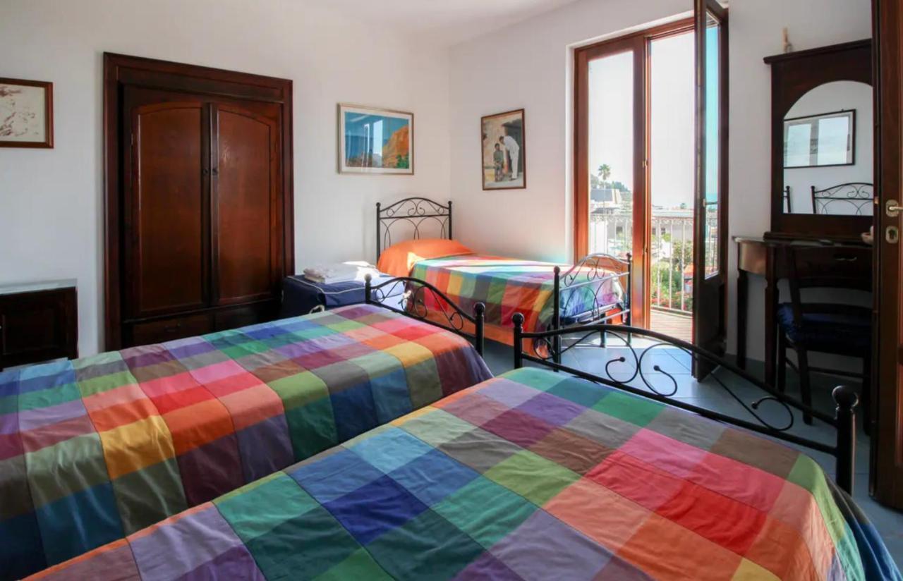 Casa Vacanza Artemis ลีปารี ภายนอก รูปภาพ