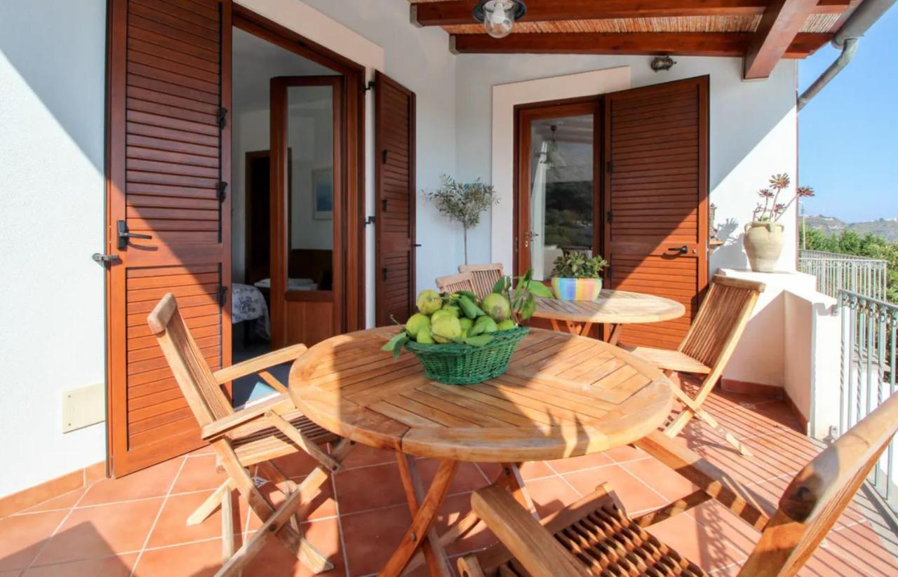 Casa Vacanza Artemis ลีปารี ภายนอก รูปภาพ