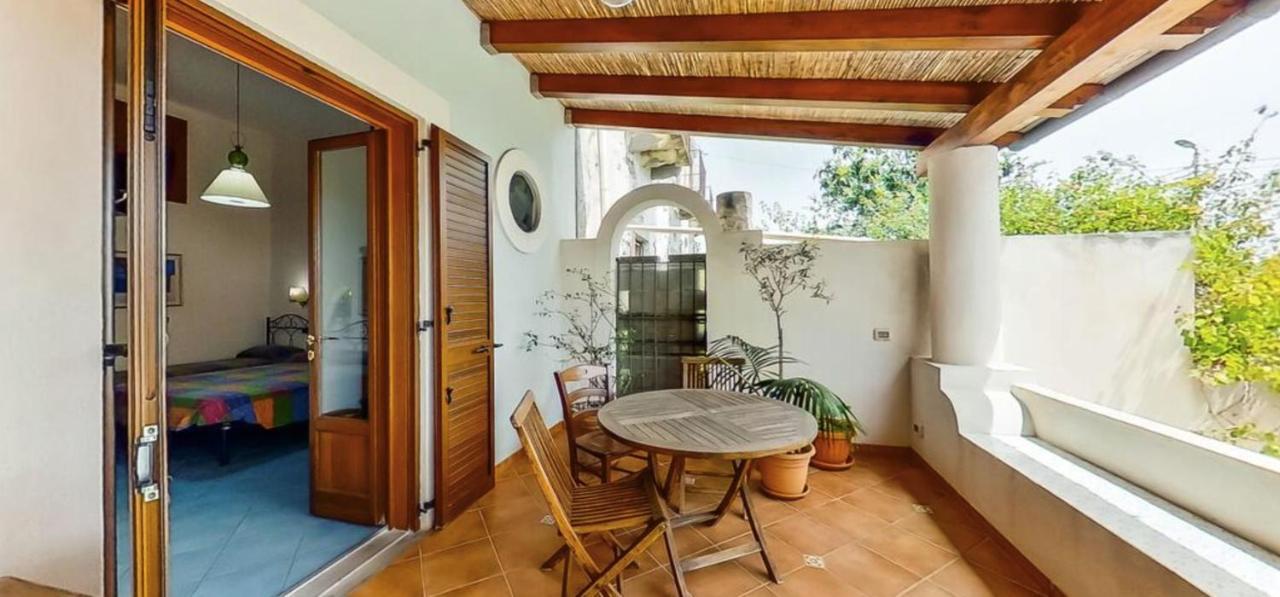 Casa Vacanza Artemis ลีปารี ภายนอก รูปภาพ